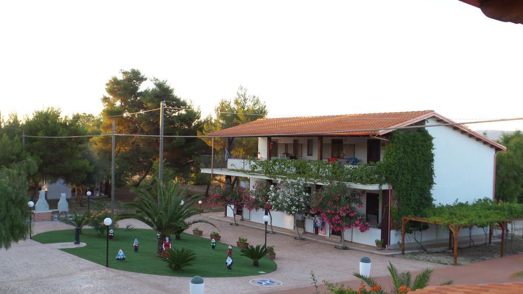 Camping Villaggio Riviera Фоче-Варано Екстер'єр фото